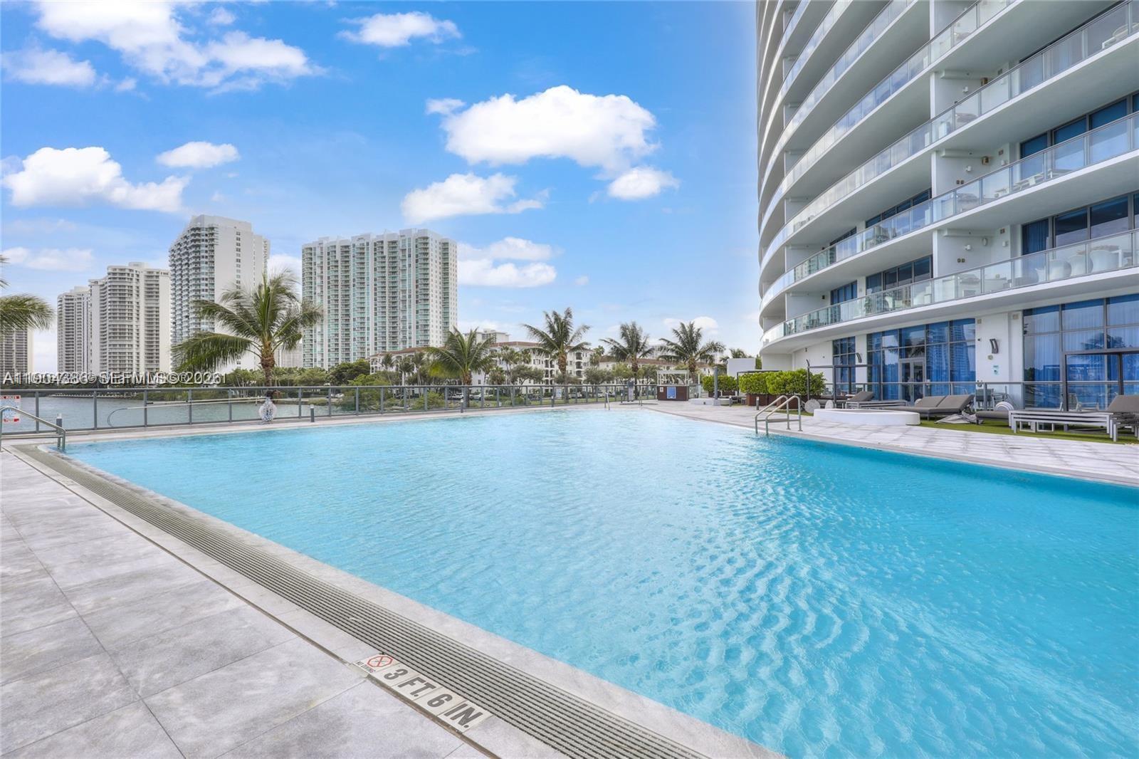 ECHO CONDO - Residential