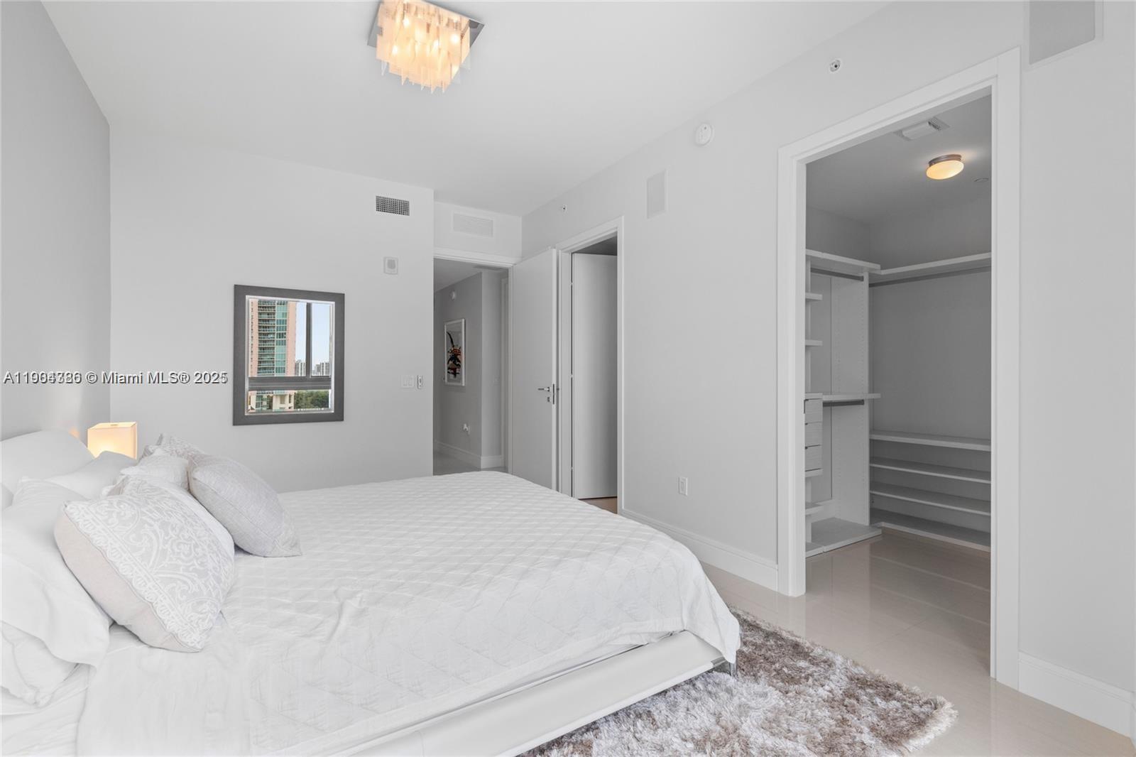 ECHO CONDO - Residential