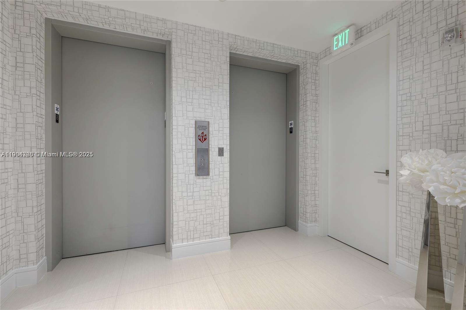 ECHO CONDO - Residential