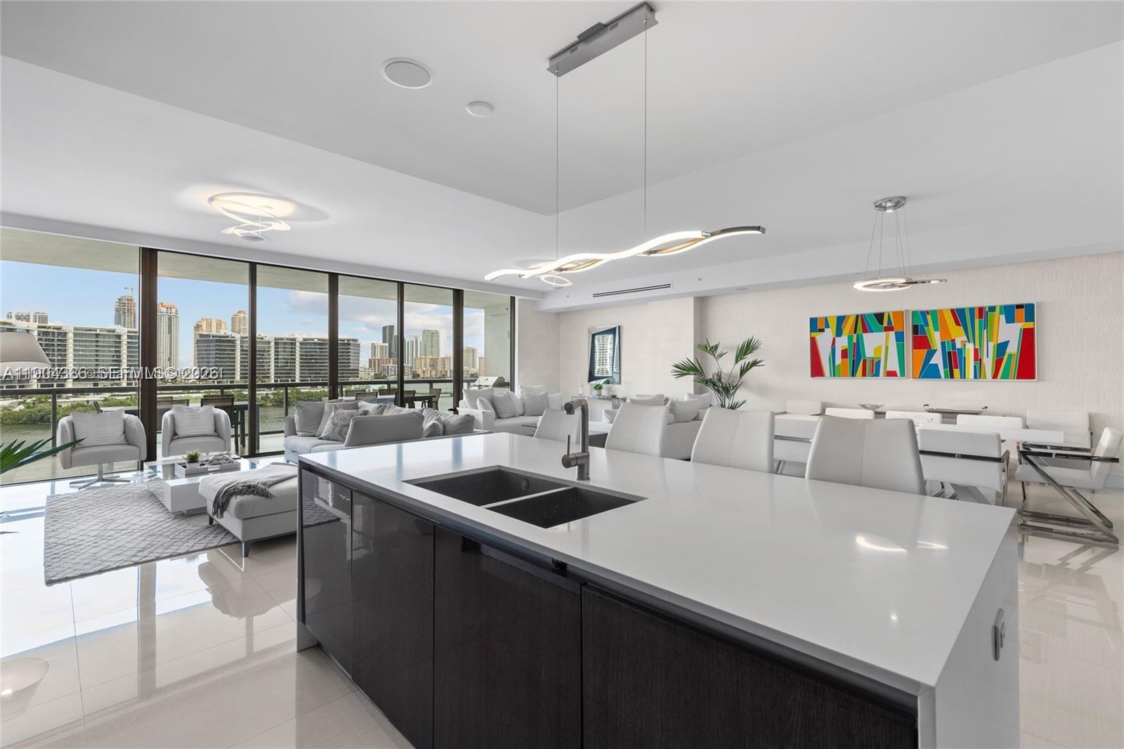 ECHO CONDO - Residential