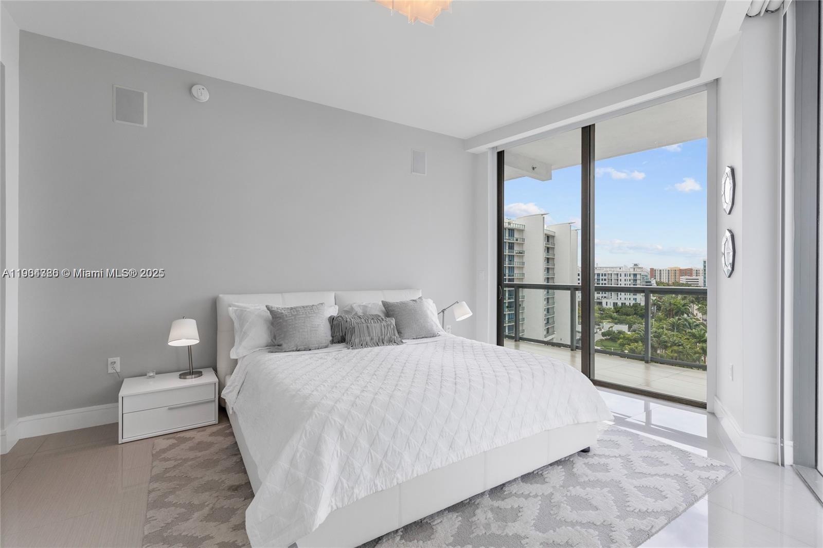 ECHO CONDO - Residential