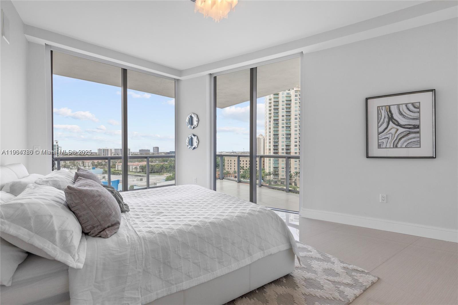 ECHO CONDO - Residential