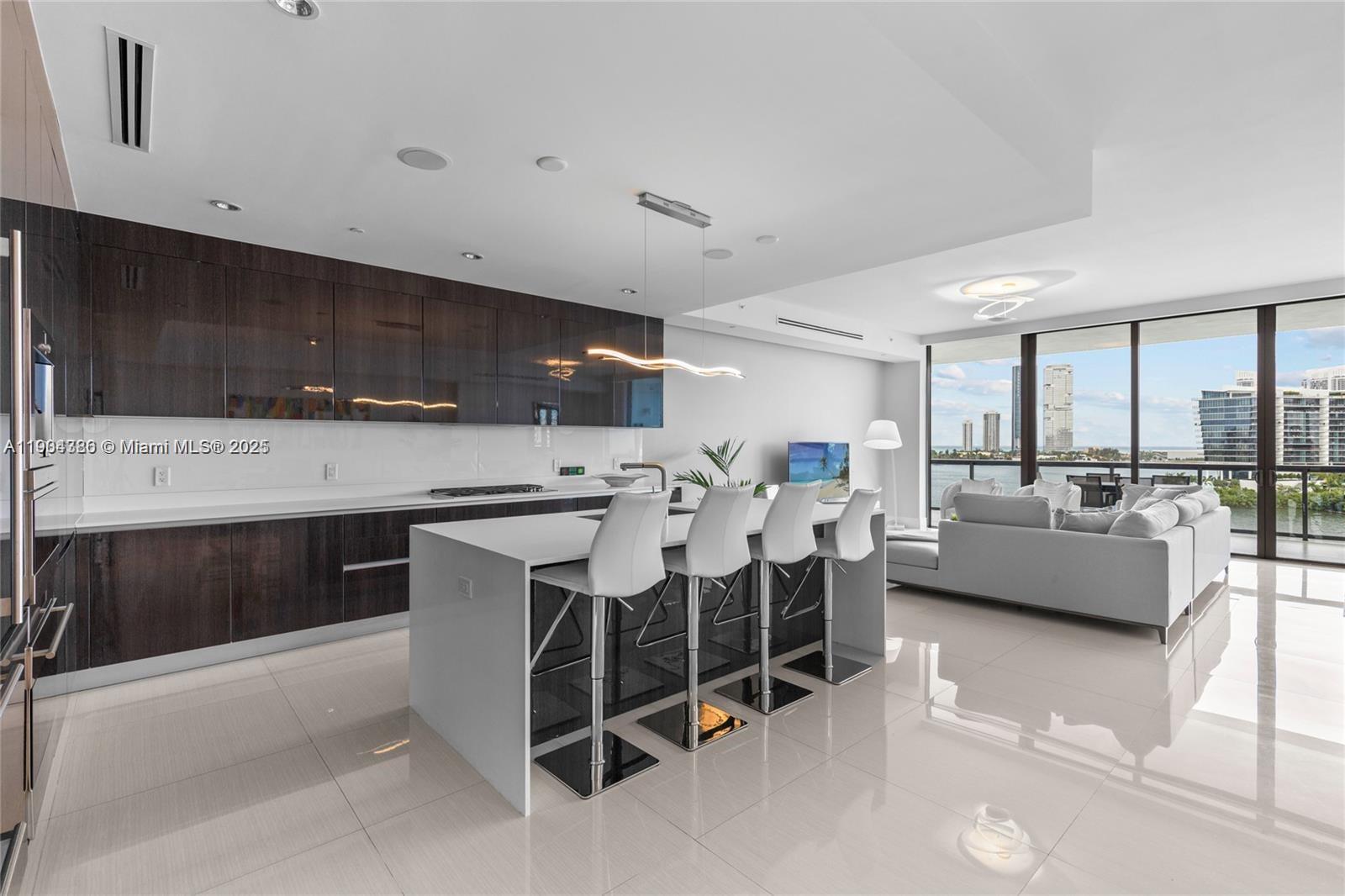 ECHO CONDO - Residential