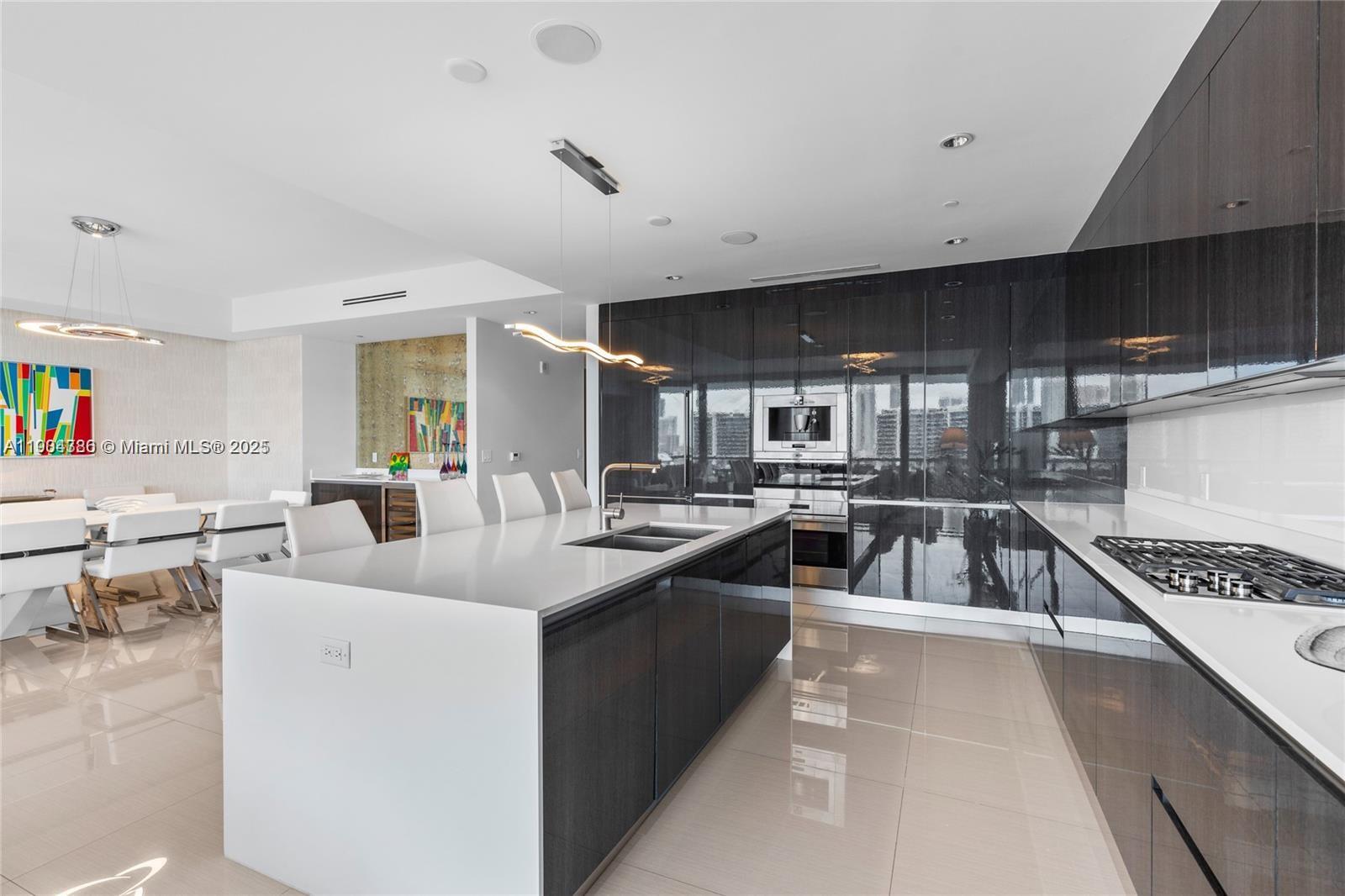 ECHO CONDO - Residential