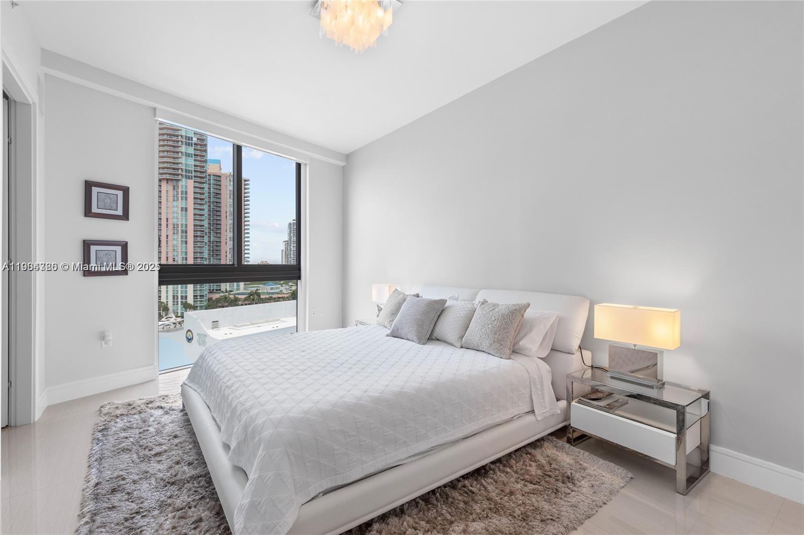 ECHO CONDO - Residential