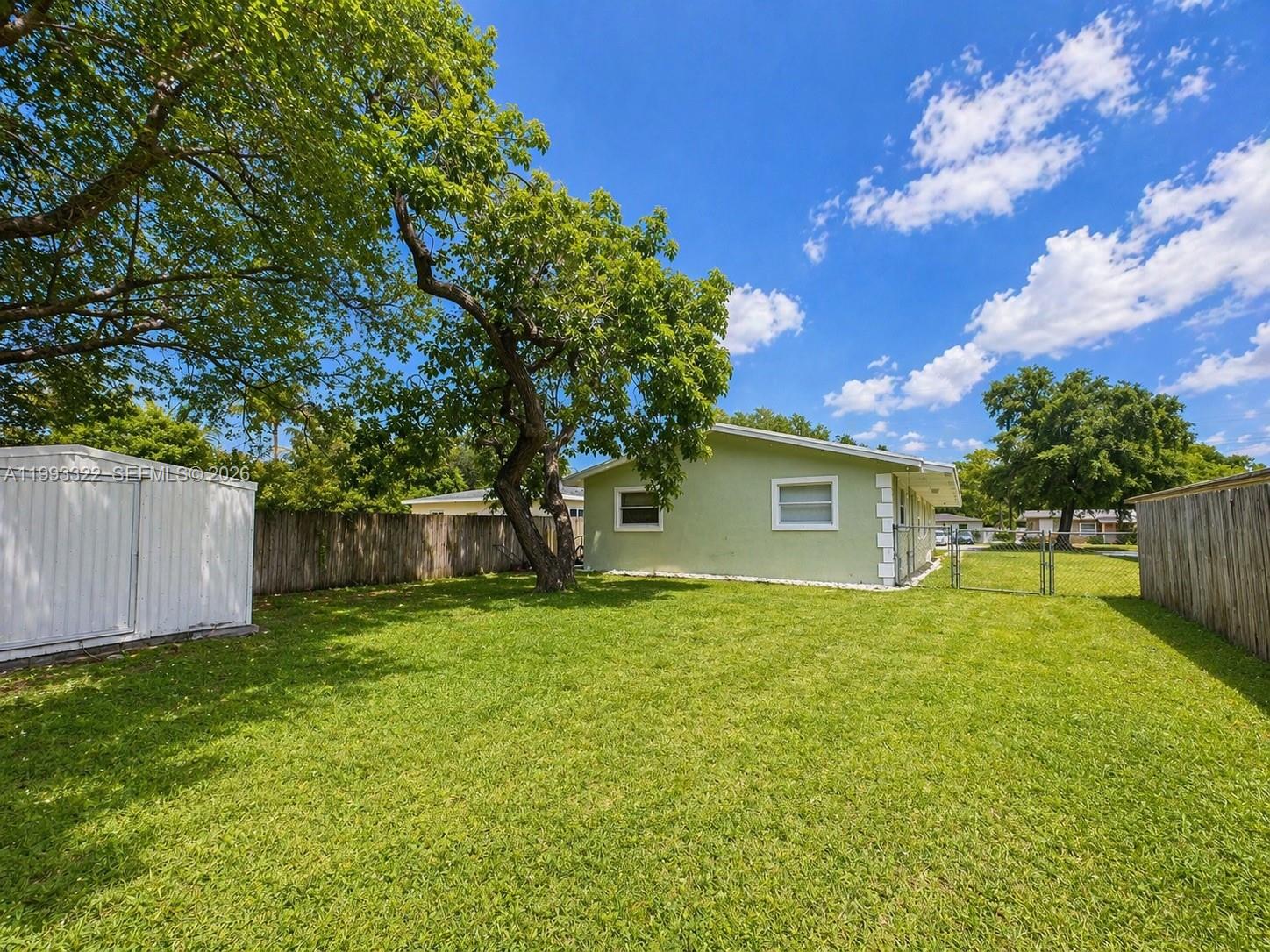 HOLLYWOOD BEACH GARDENS - Residential Income