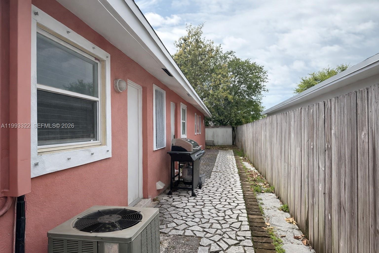 HOLLYWOOD BEACH GARDENS - Residential Income