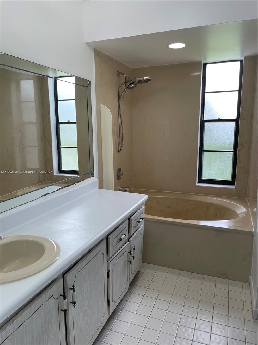 ISLE OF SANDALFOOT CONDO - Residential