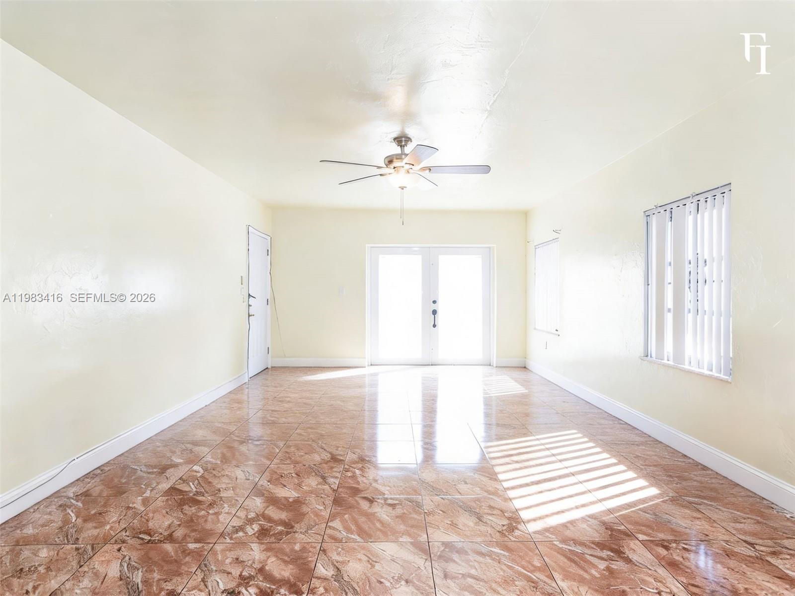 CRESTWOOD - Residential