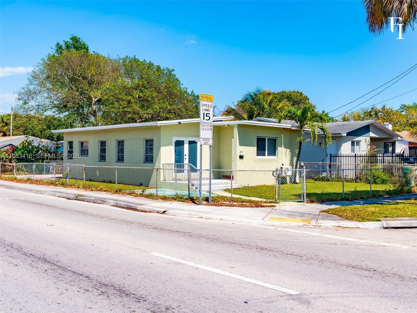 CRESTWOOD - Residential