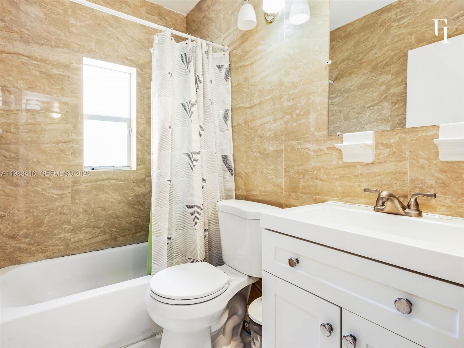 CRESTWOOD - Residential