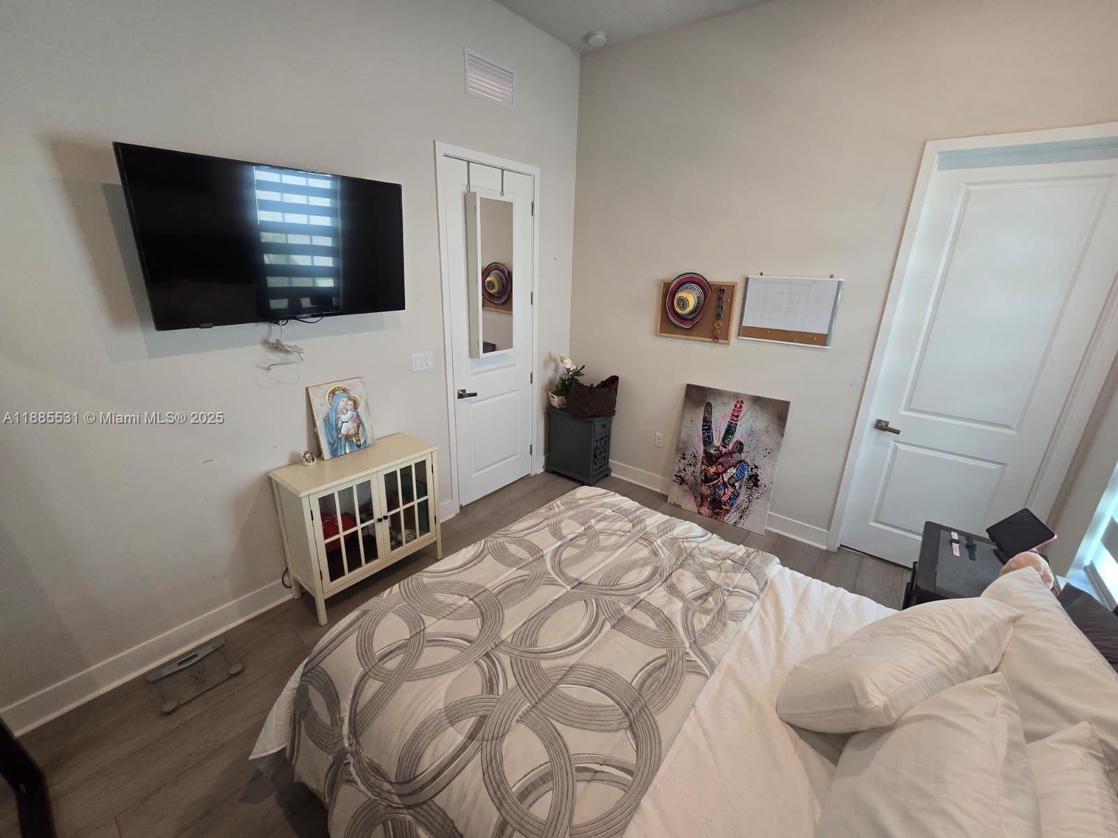 MCJUNKIN FARMS PLAT - Residential