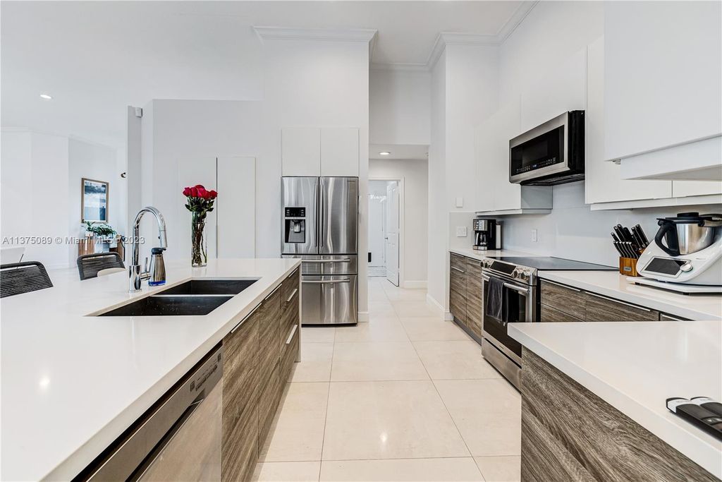 Photo of 244 Landings Blvd, Weston, FL 33327 (MLS # A11375089)