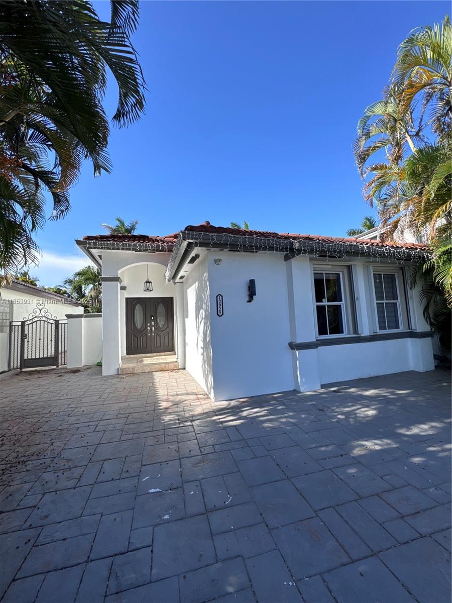 Beautiful 3/2 Home Near Dolphin Mall – Prime Location!
Cozy and well-maintained 3 bed / 2 bath home located just minutes from Dolphin Mall and major highways. Features include a remodeled kitchen with modern finishes, updated bathrooms, and a spacious master bedroom with his-and-hers closets. Small private backyard with room for an outdoor kitchen or entertainment space. Conveniently located near shopping, dining, schools, and more. No HOA!