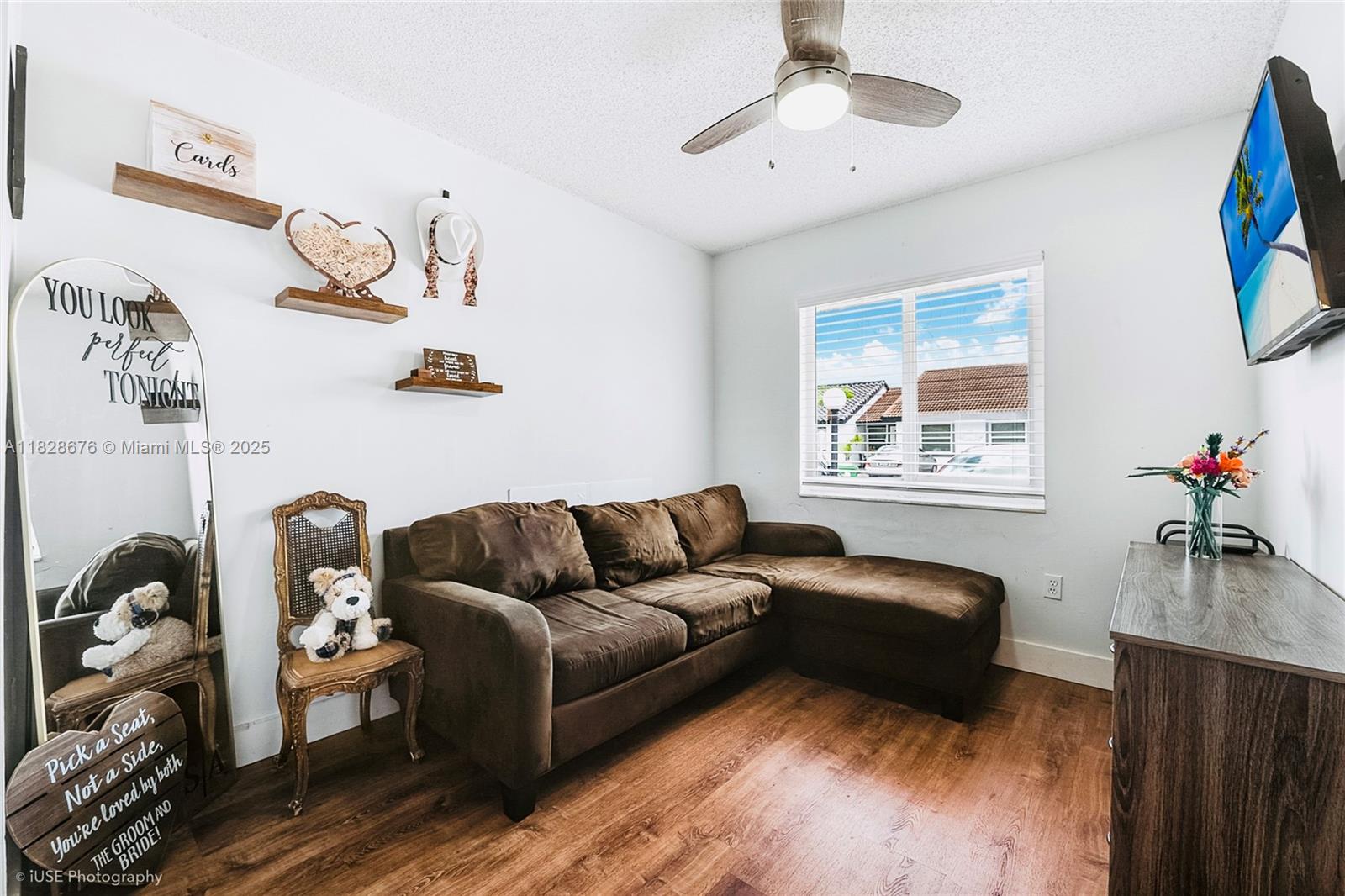 BIRD LAKES TOWNHOUSE SEC - Residential