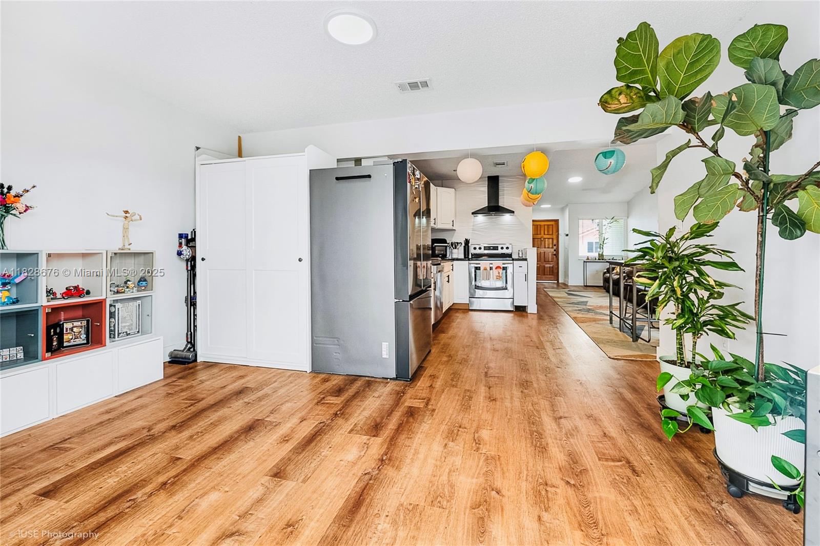 BIRD LAKES TOWNHOUSE SEC - Residential