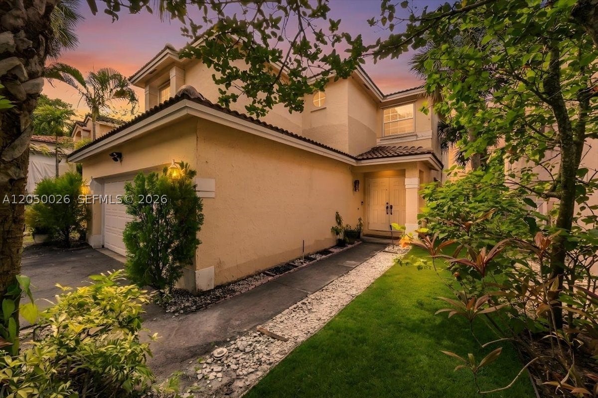 9847 Fairway Cove Ln