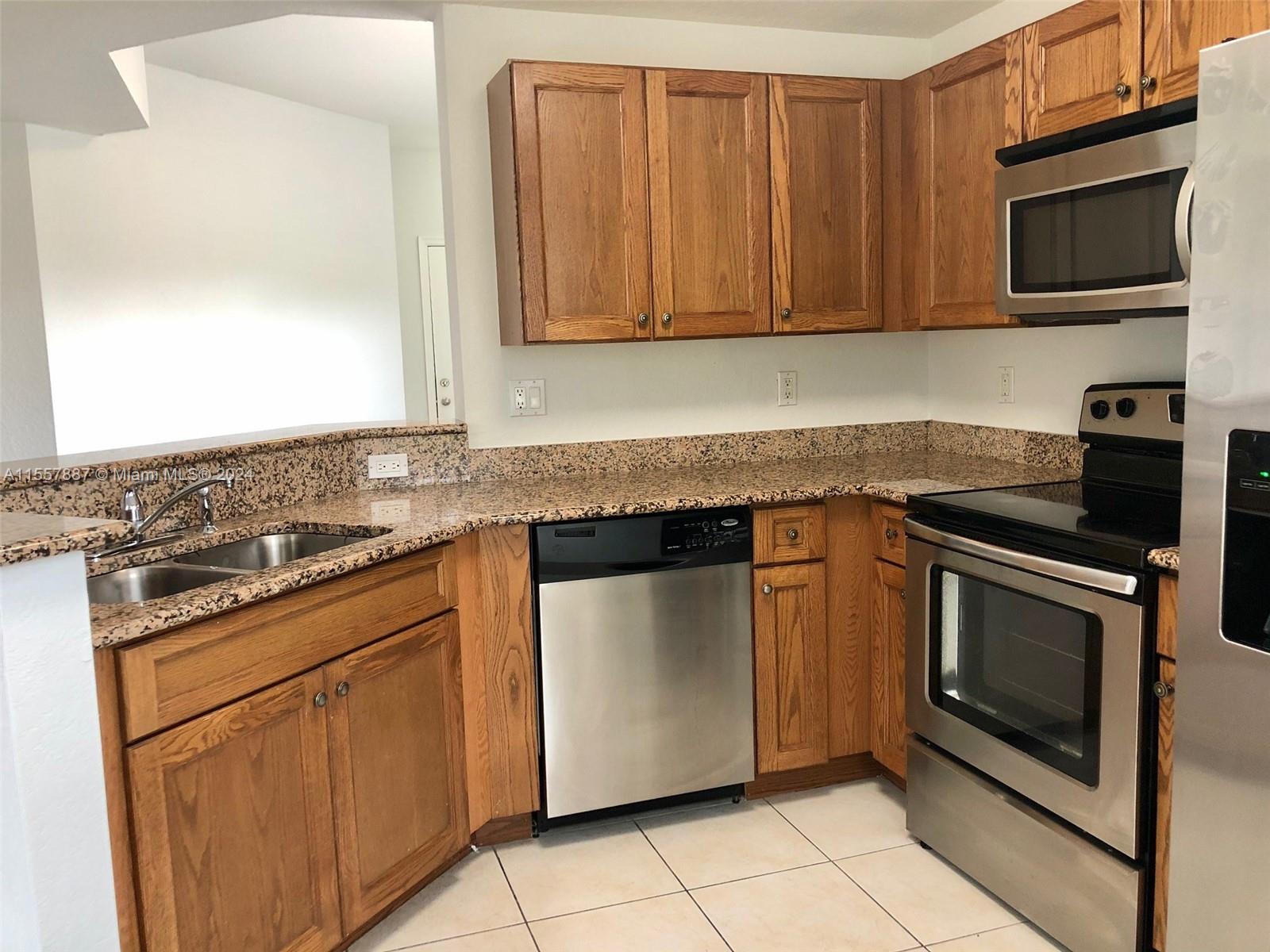 PRESERVE AT BOYNTON BEACH - Residential Lease
