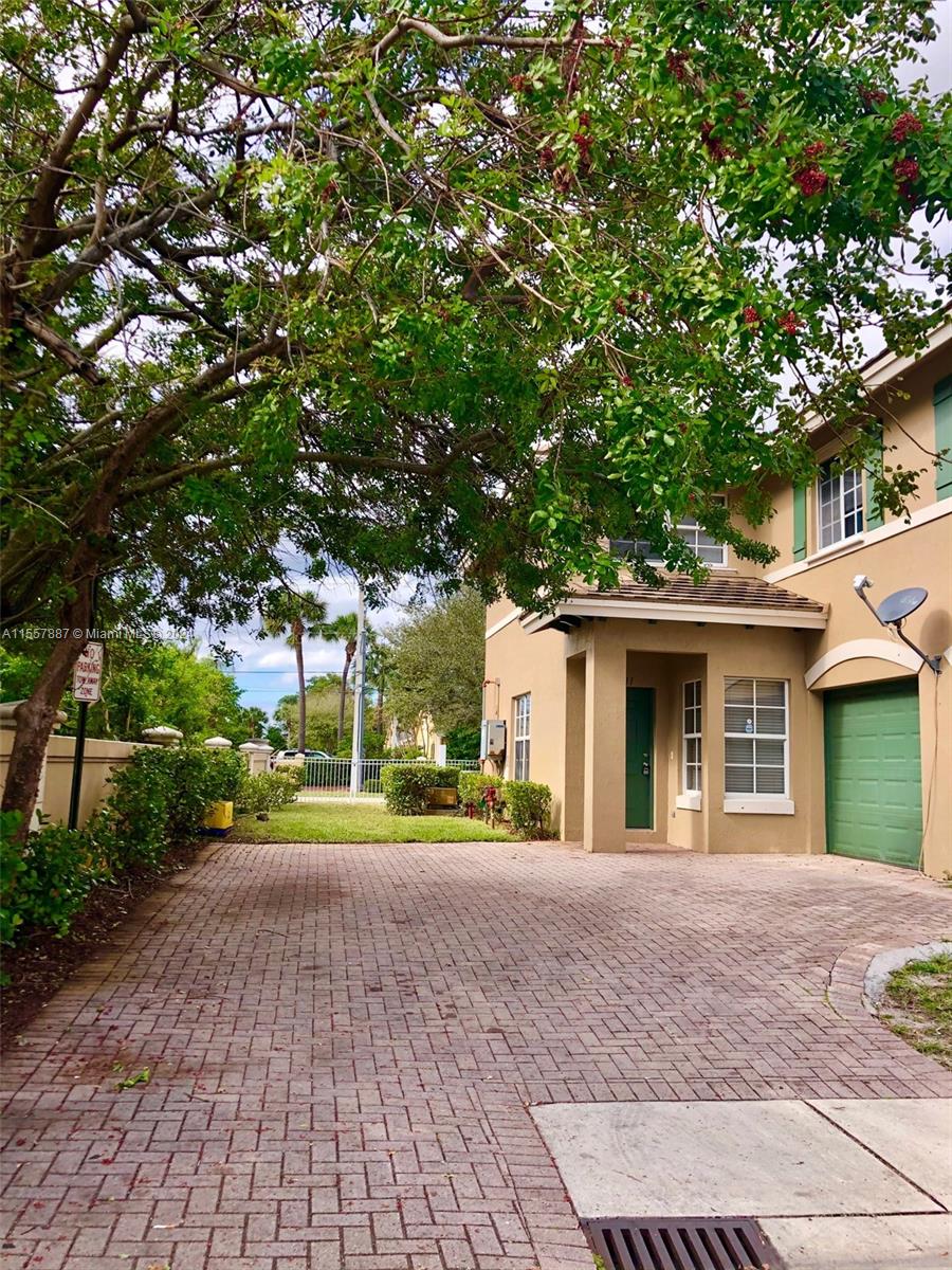 PRESERVE AT BOYNTON BEACH - Residential Lease