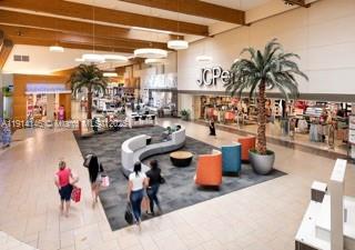 FERRO CONDO B - Residential Lease