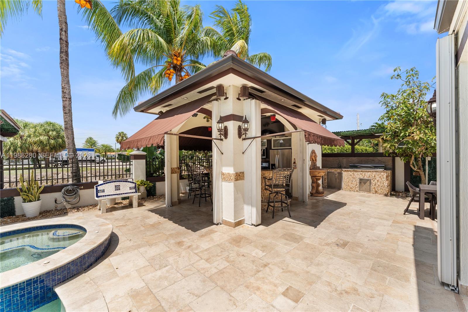 FRANCESCA - Residential