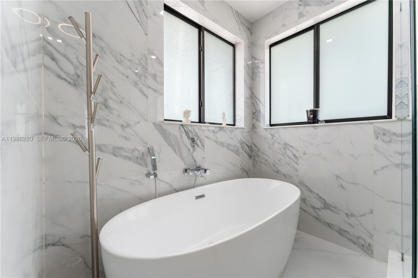 FRANCESCA - Residential