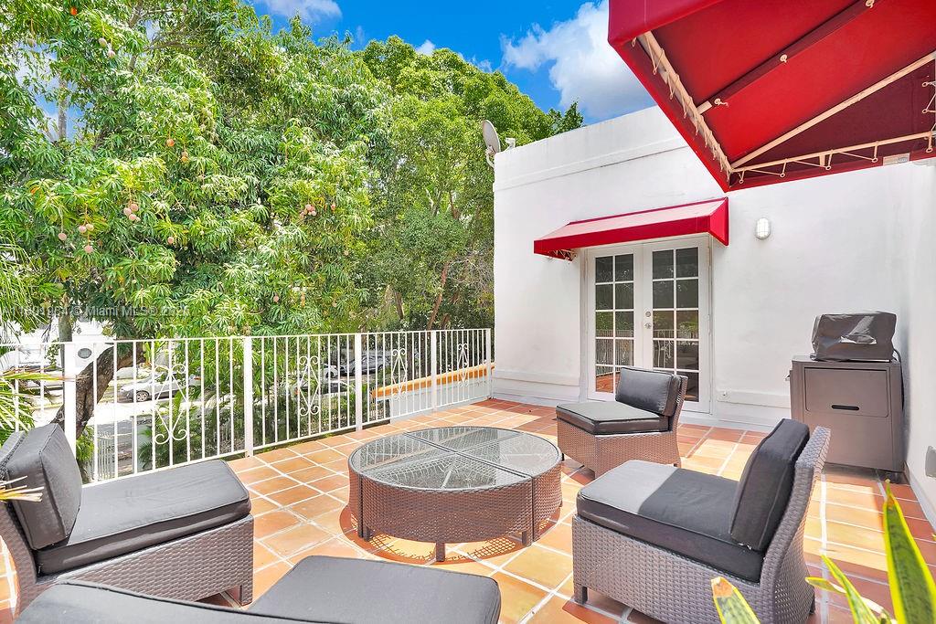 Rental Property at 846 Michigan Ave 201, Miami Beach, Miami-Dade County, Florida - Bedrooms: 3 
Bathrooms: 2  - $6,500 MO.