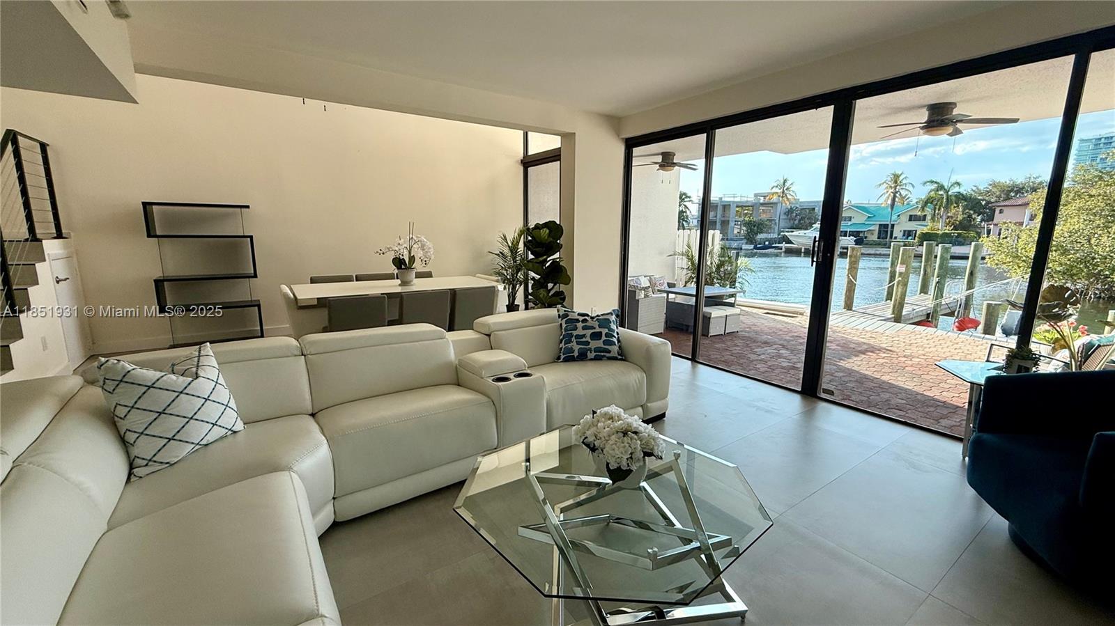 399 Poinciana Dr 1215