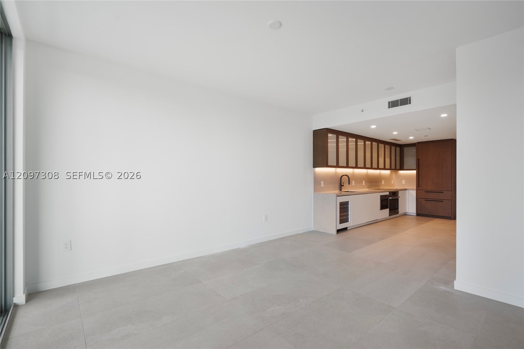 2200 Brickell Ave 306