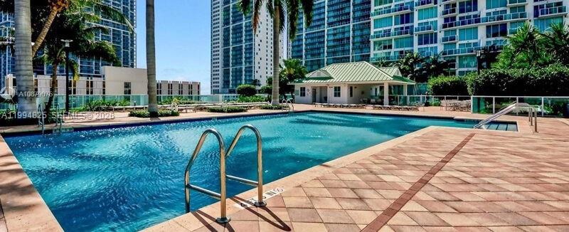 BRICKELL ON THE RIVER S T - Residential Lease
