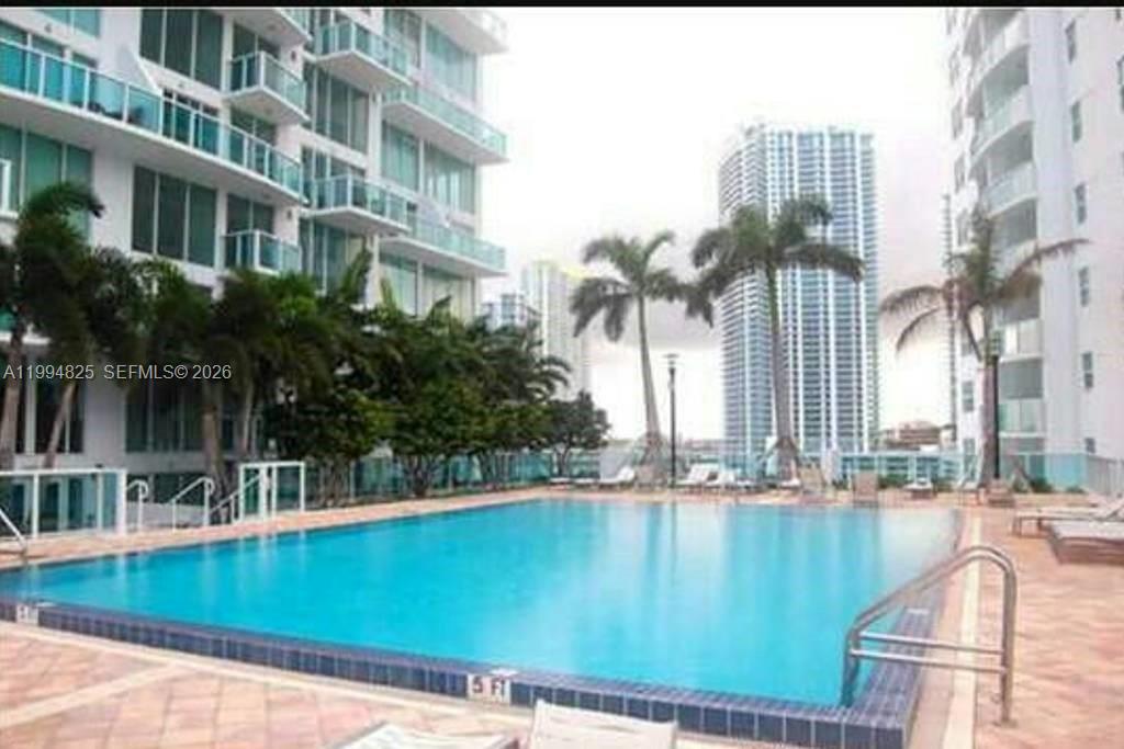 BRICKELL ON THE RIVER S T - Residential Lease