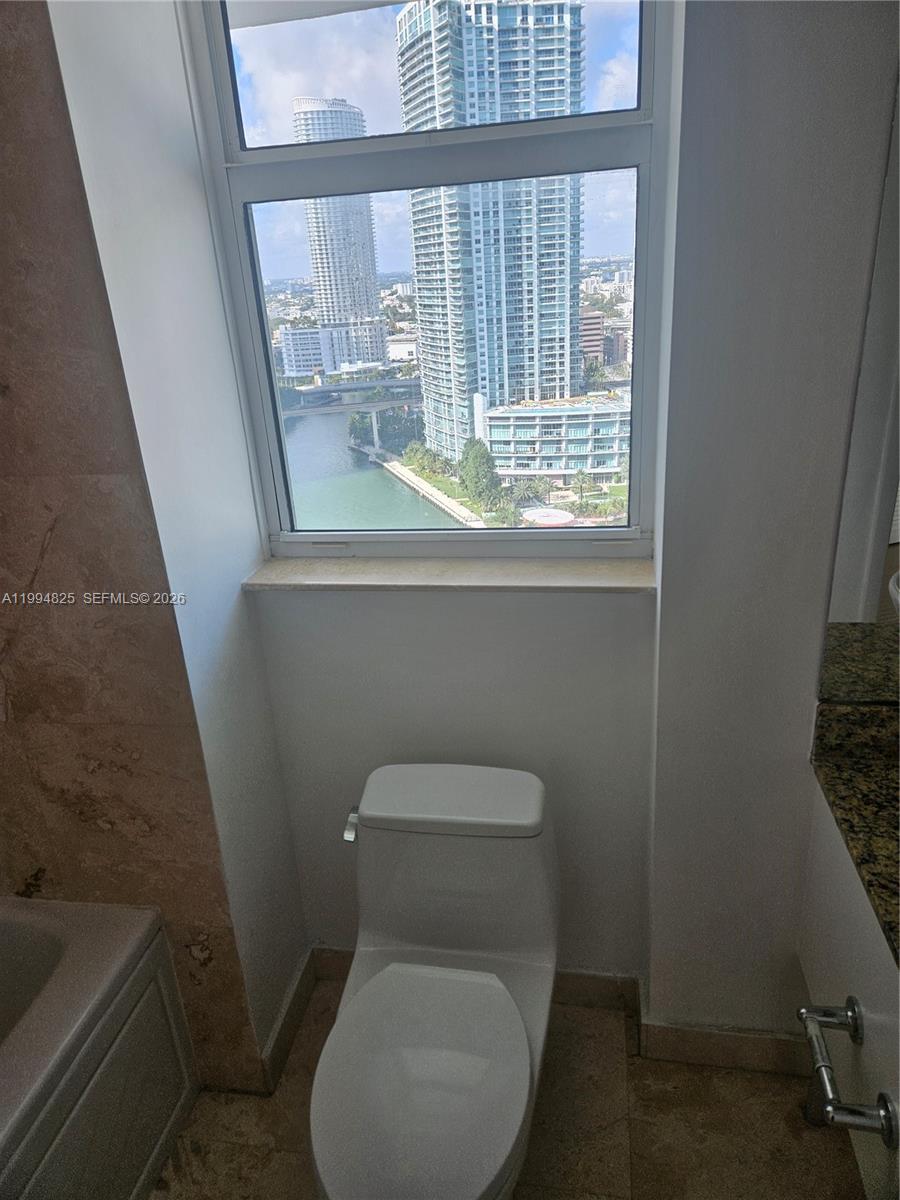 BRICKELL ON THE RIVER S T - Residential Lease