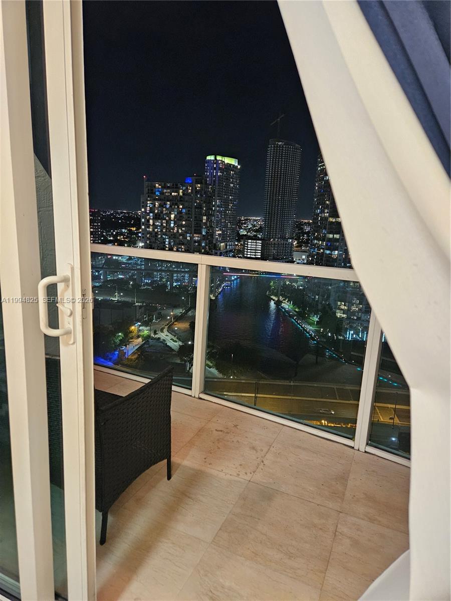 BRICKELL ON THE RIVER S T - Residential Lease
