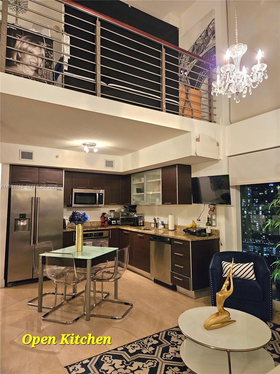 BRICKELL ON THE RIVER S T - Residential Lease