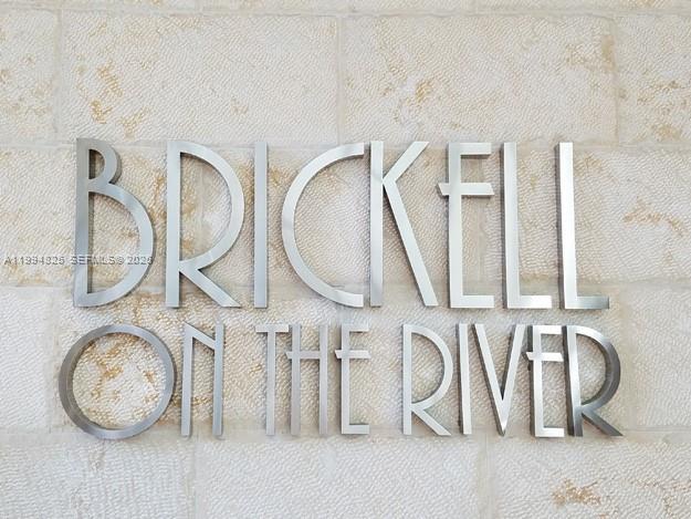BRICKELL ON THE RIVER S T - Residential Lease