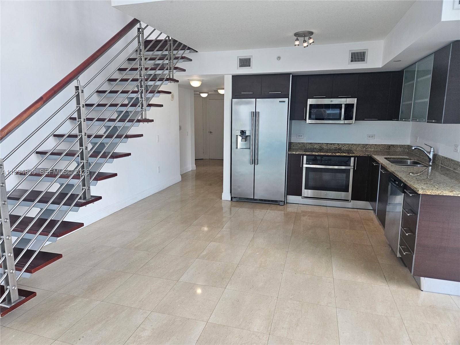 BRICKELL ON THE RIVER S T - Residential Lease