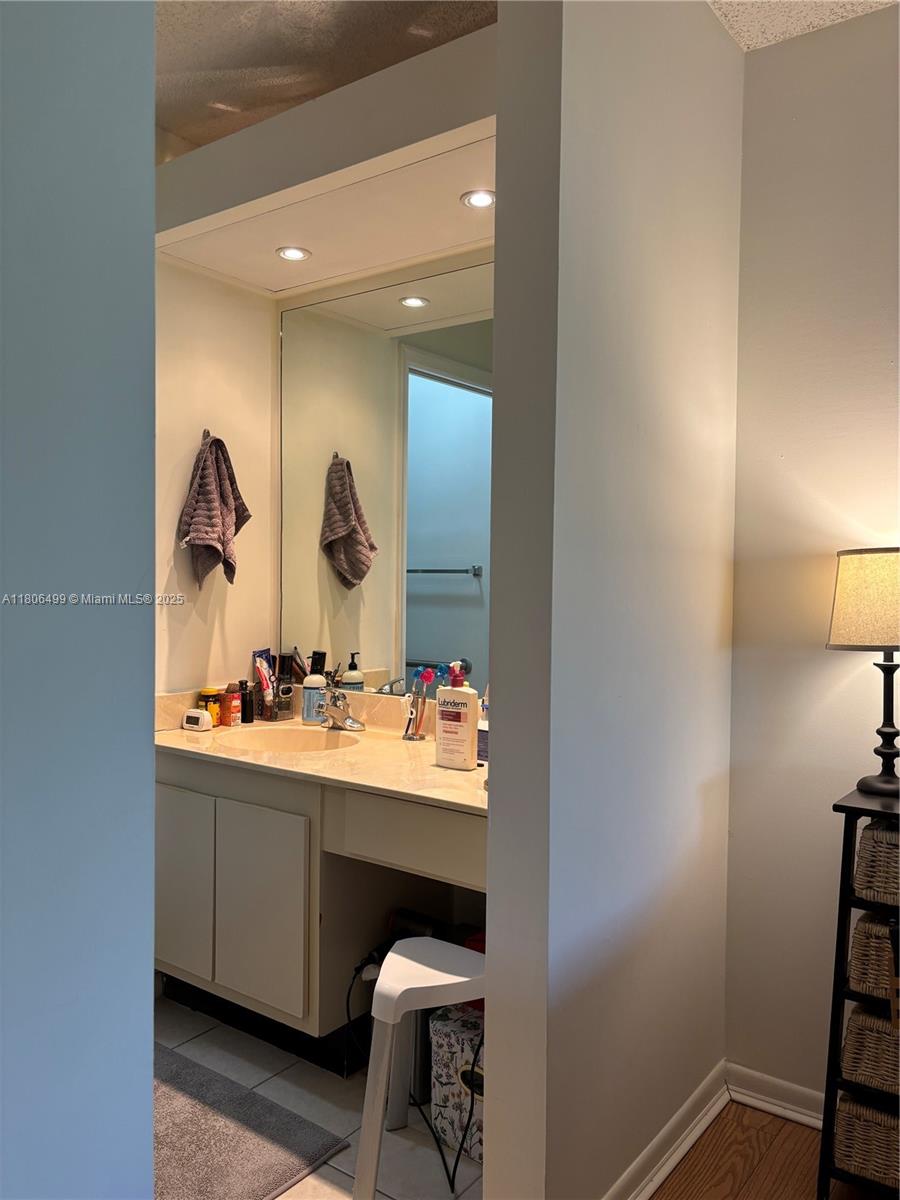 SOUTHPOINTE - Residential