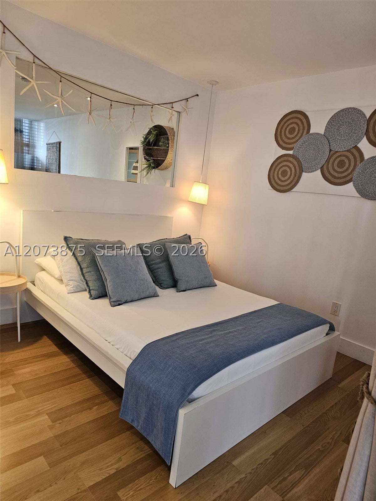 751 Collins Ave 1