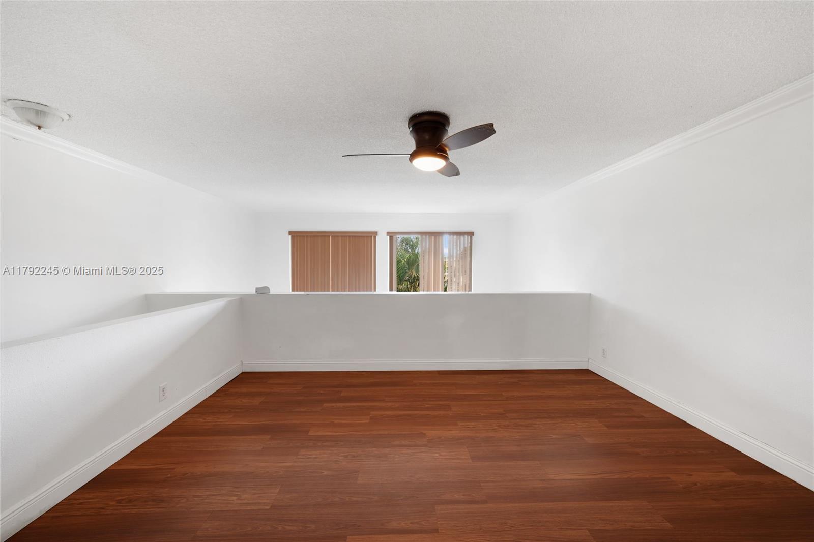 VENETIAN GARDENS AT COUNT - Residential