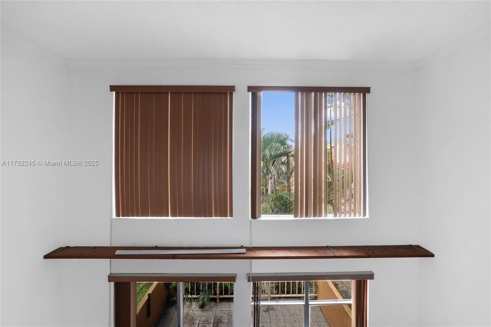 VENETIAN GARDENS AT COUNT - Residential