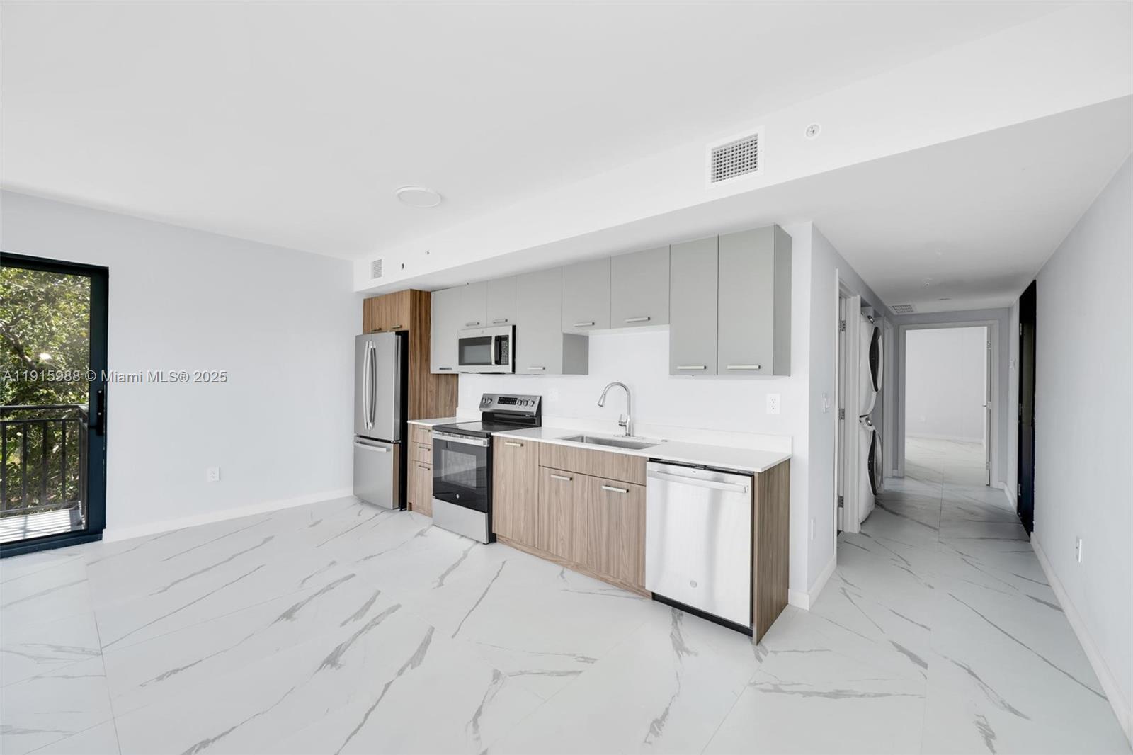 FRED C MILLERS SUB - Residential Lease