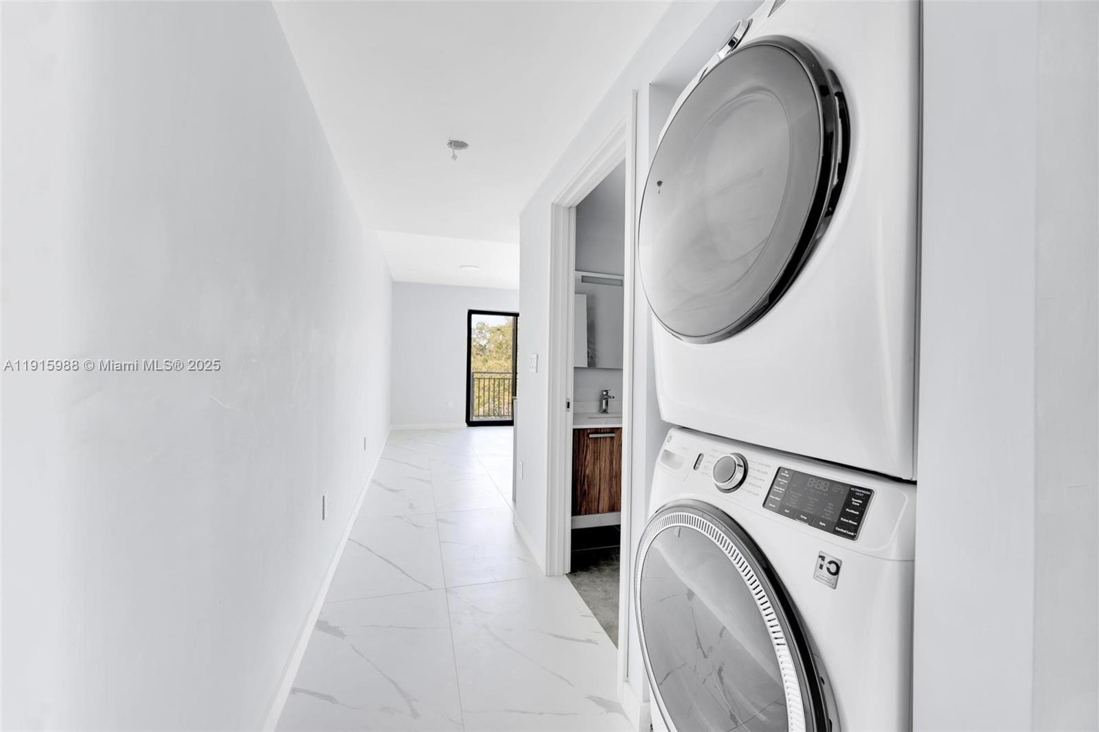 FRED C MILLERS SUB - Residential Lease