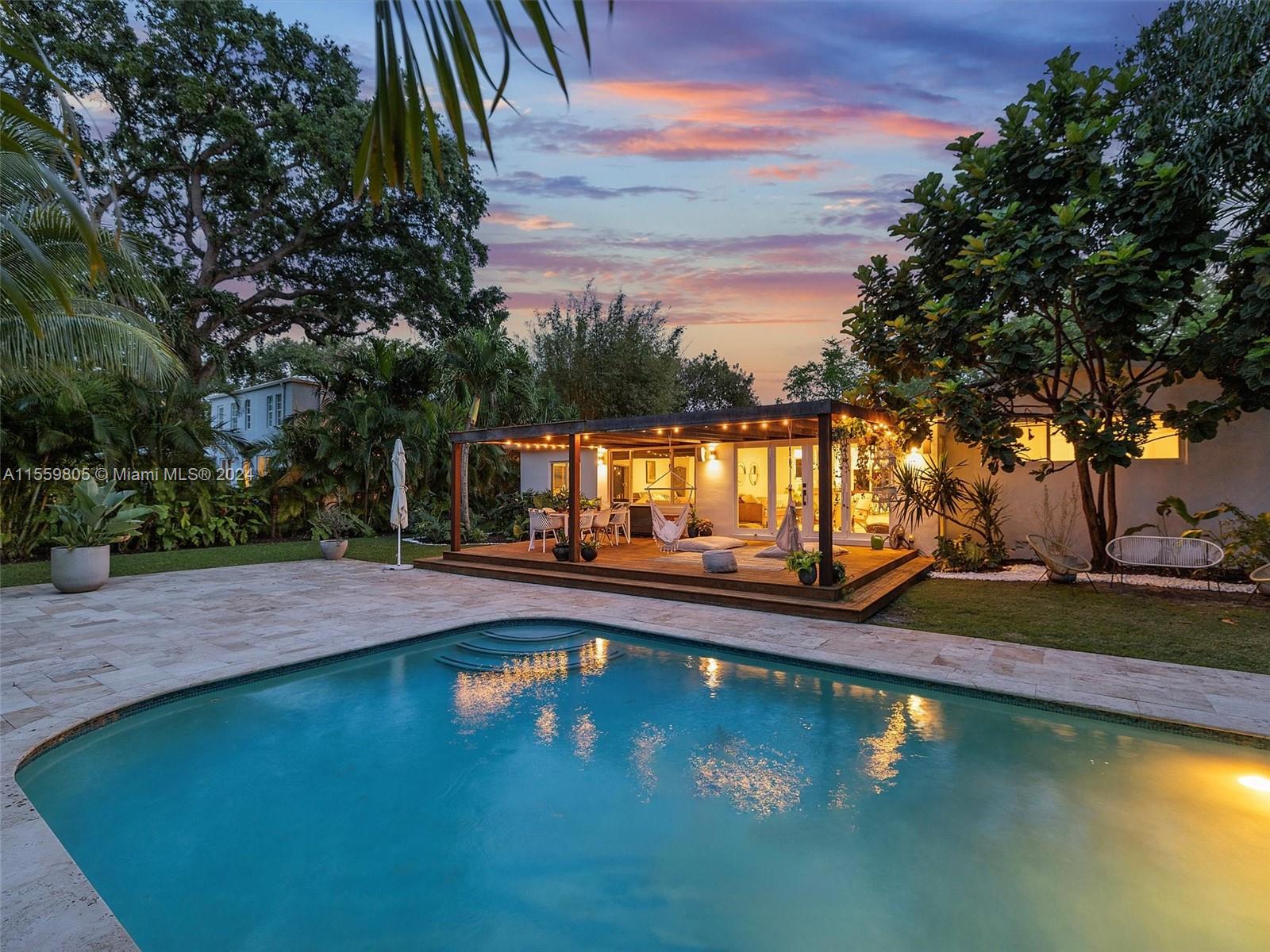 WATERSEDGE - Residential