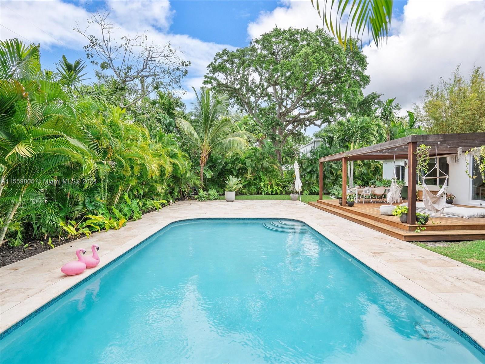 WATERSEDGE - Residential