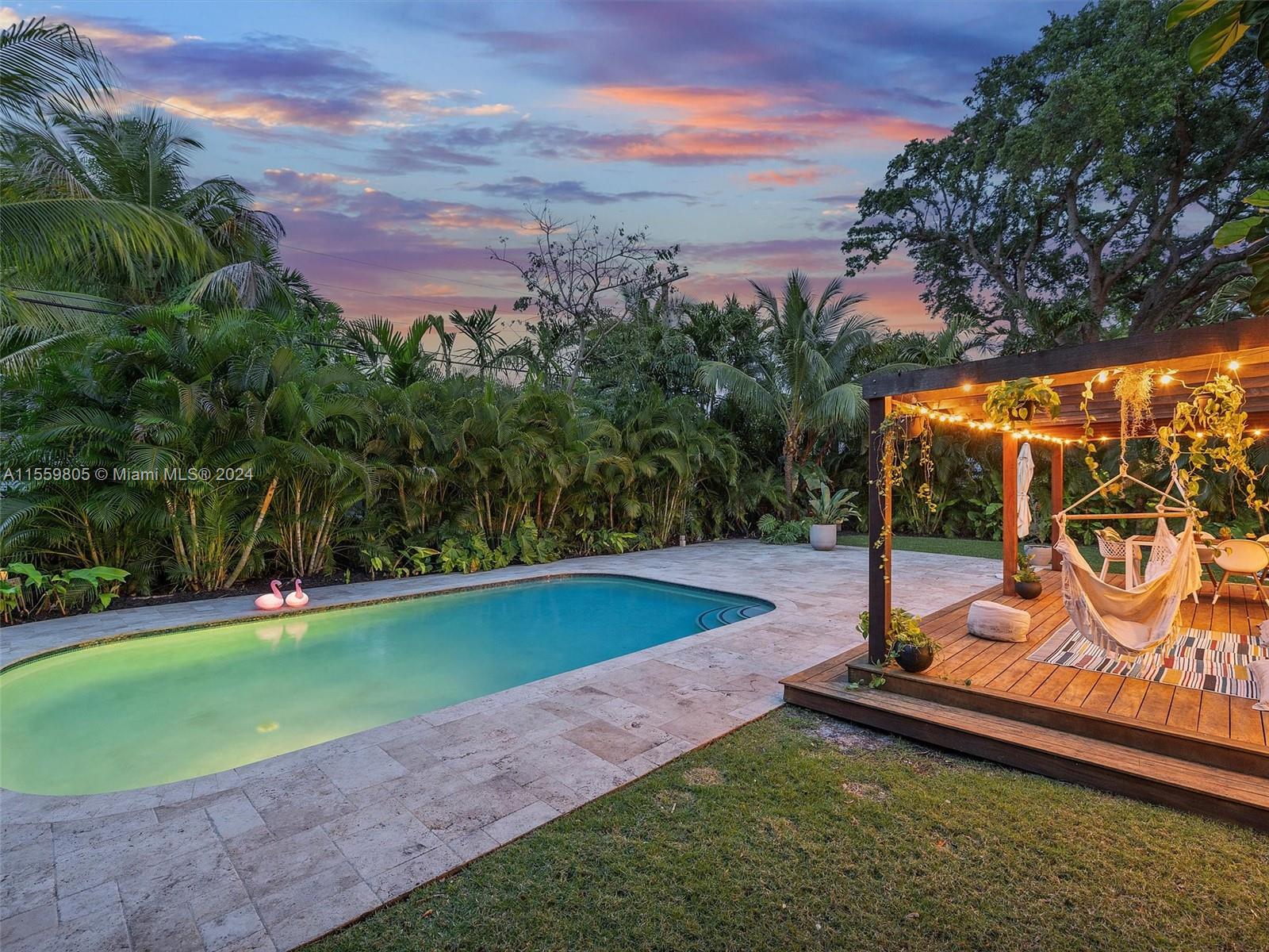 WATERSEDGE - Residential