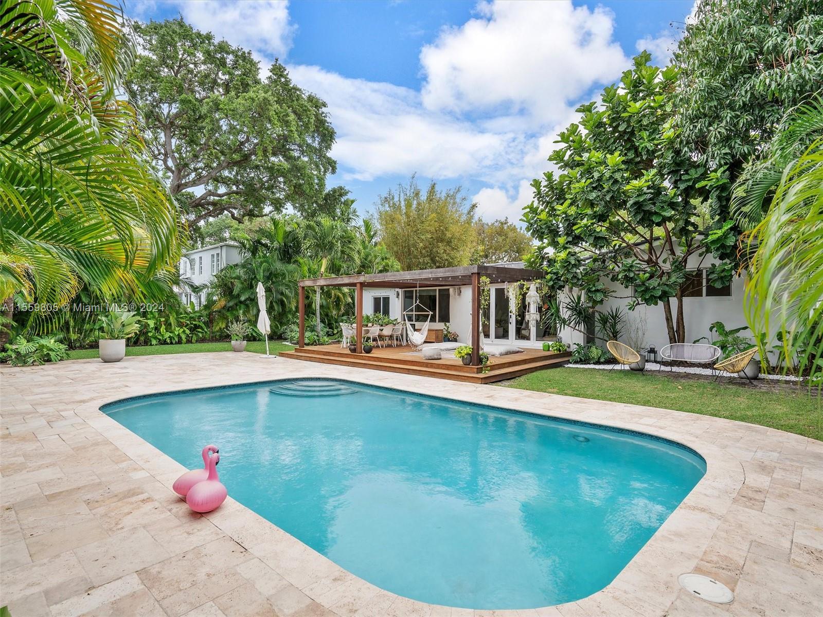 WATERSEDGE - Residential