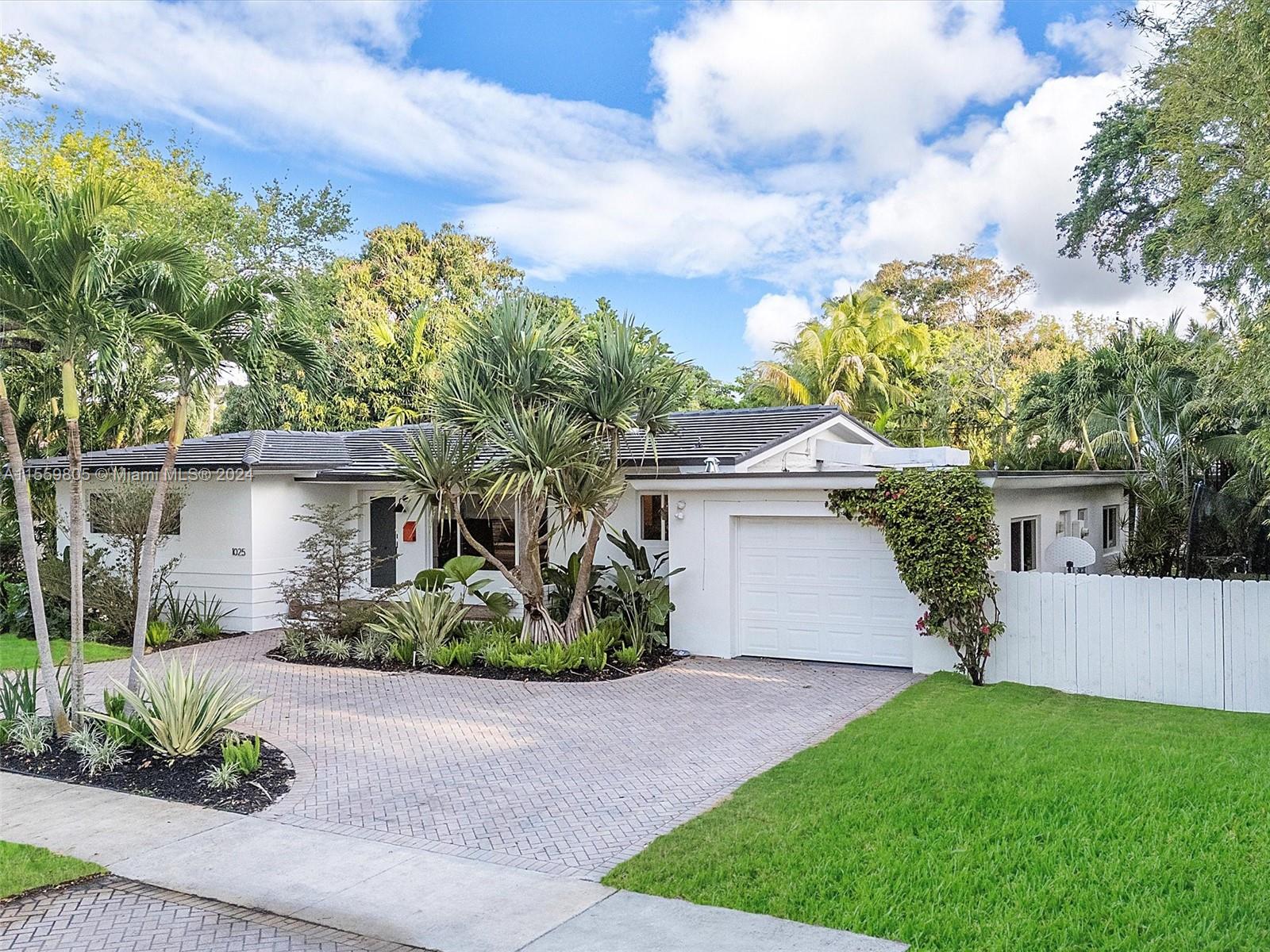 WATERSEDGE - Residential