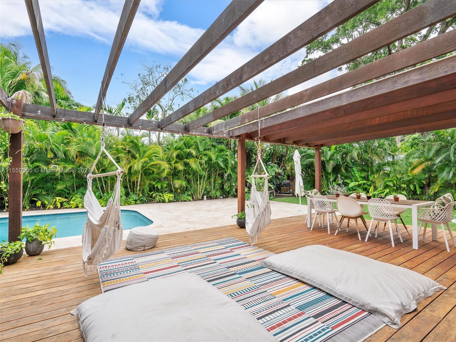 WATERSEDGE - Residential