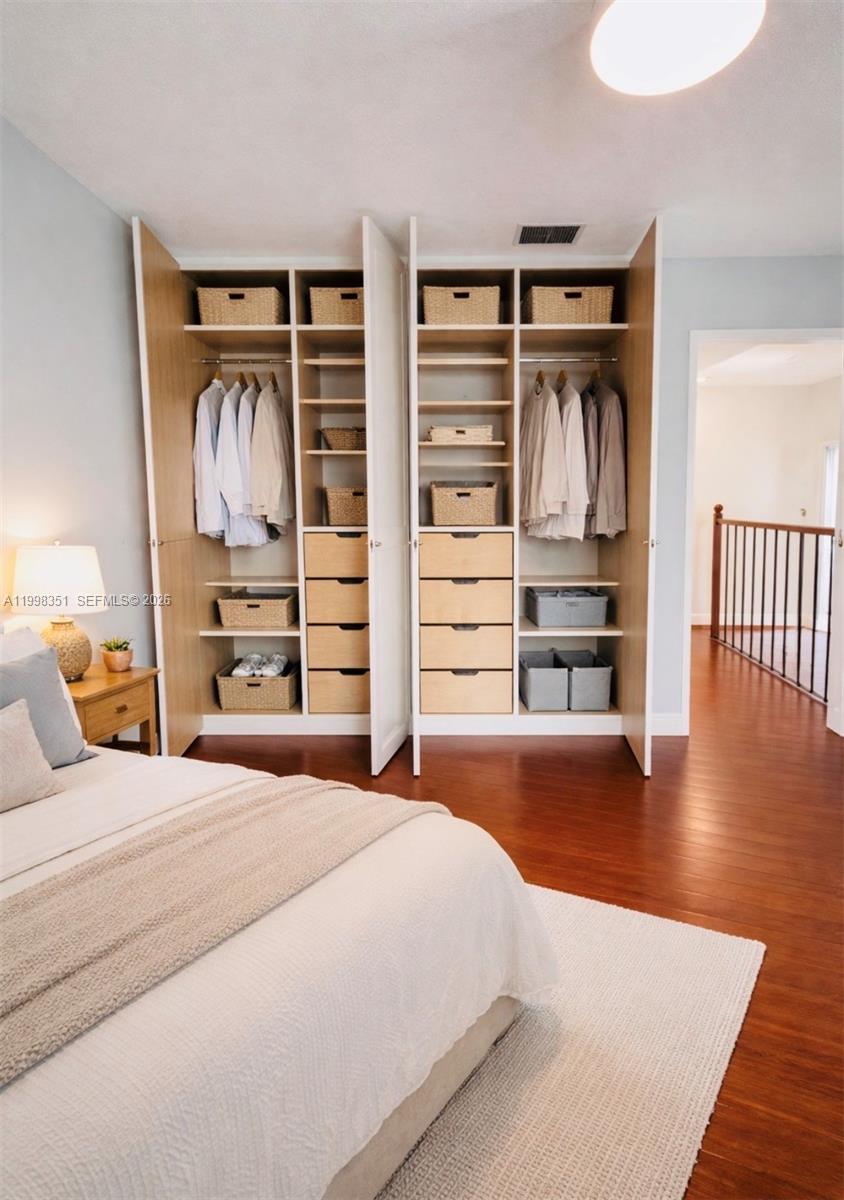 LAKES ON THE GREEN NORTH - Residential