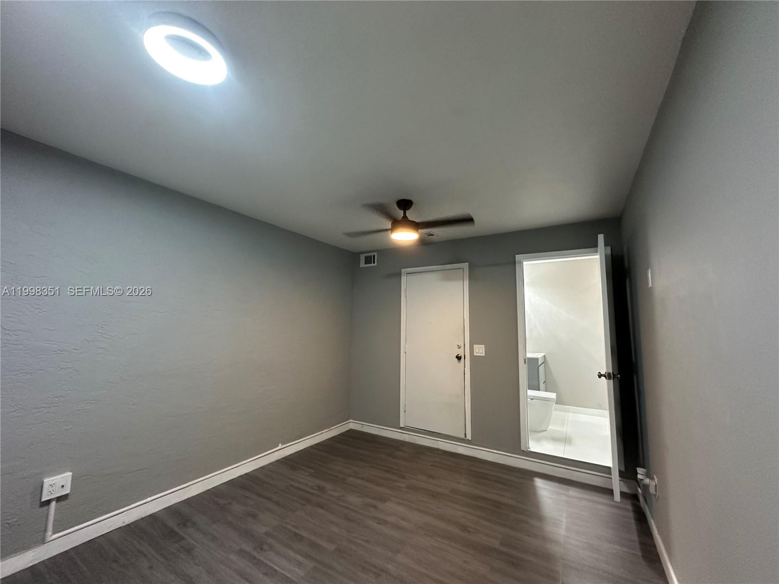 LAKES ON THE GREEN NORTH - Residential